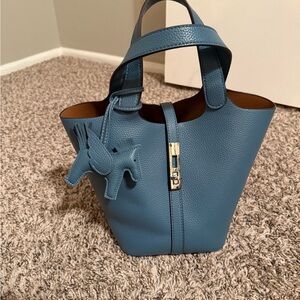 Elegant Blue Leather Bucket Bag